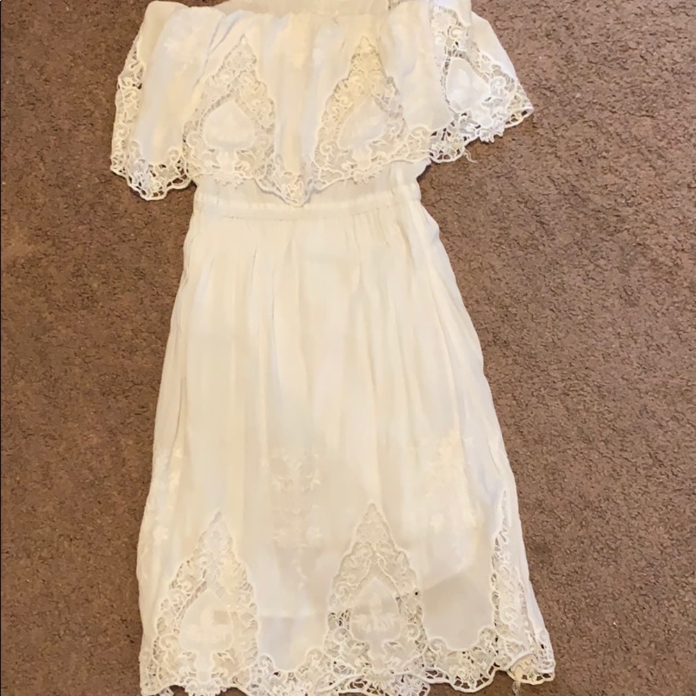 White strapless dress